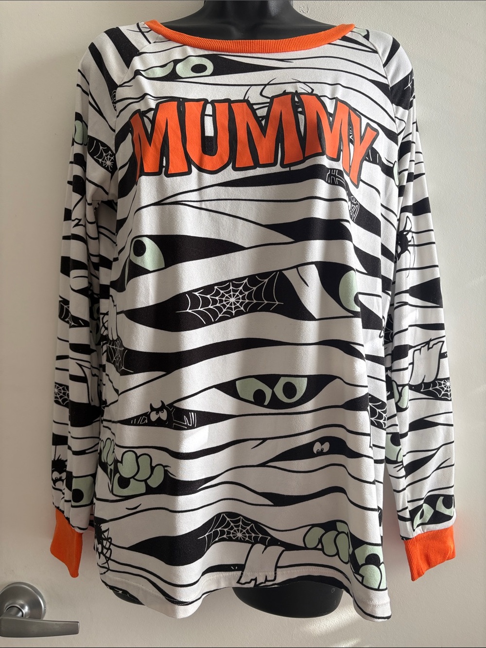 Mummy Graphic Long-Sleeve Halloween Women’s Top - Orange & White SZ M